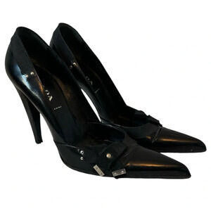 Vintage Prada Pointed Toe Metal Bow Heels Size 38